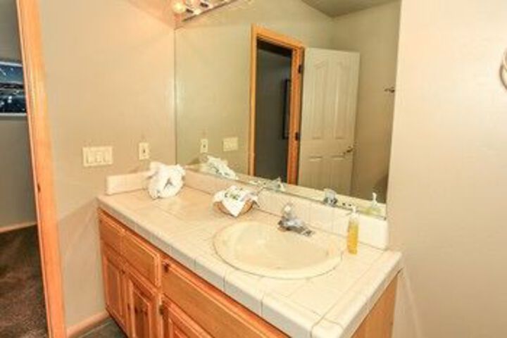 Room 3 of 112