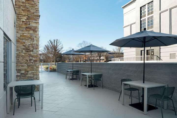 Terrace/Patio 66 of 71