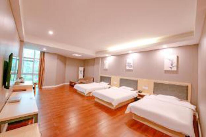 Room 20 of 21