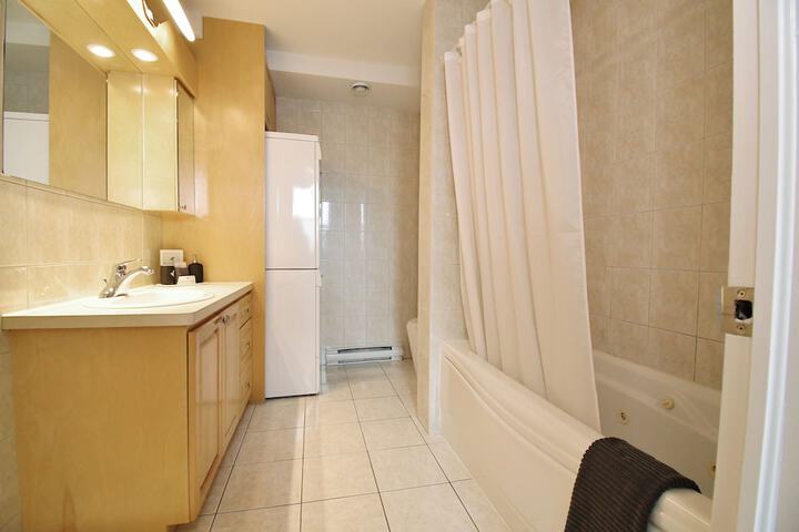 Room 18 of 23