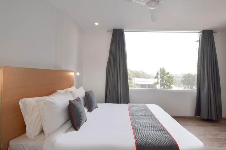 Room 2 of 12