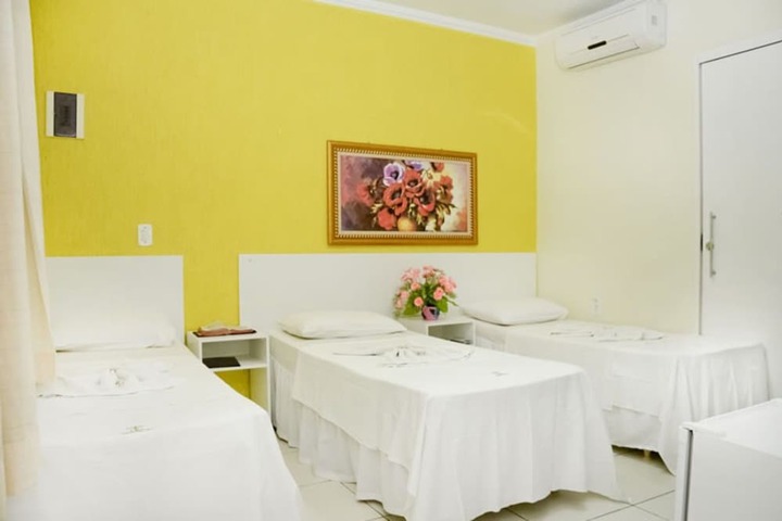Room 7 of 25