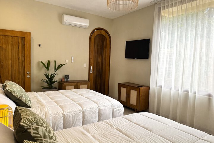 Room 8 of 27