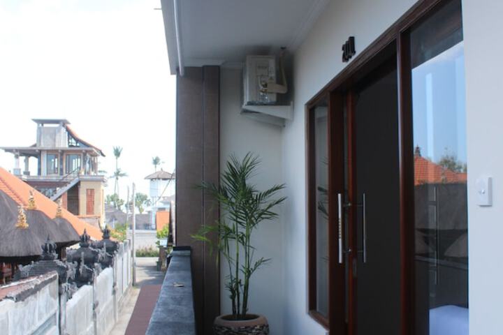 Terrace/Patio 16 of 33