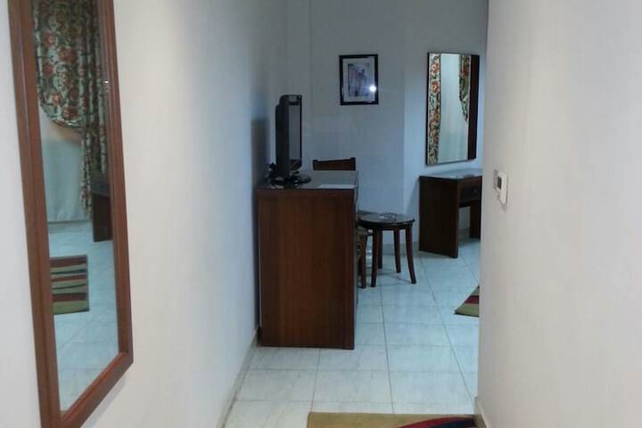 Room 9 of 43