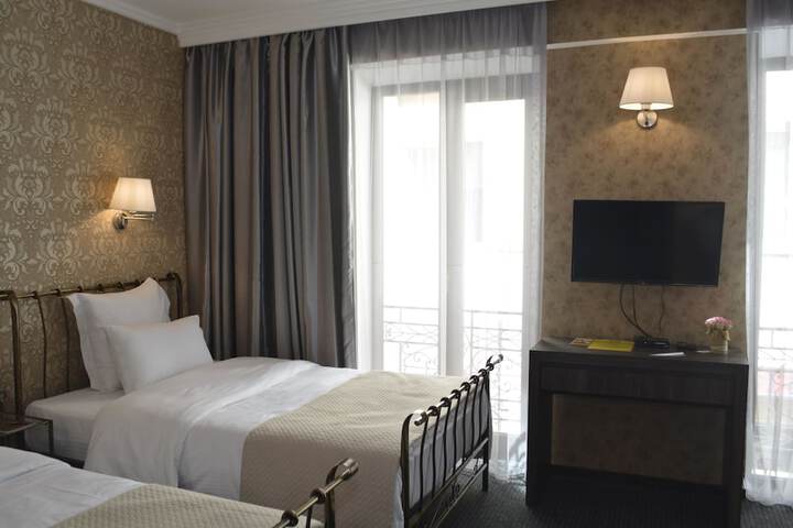 Room 38 of 101
