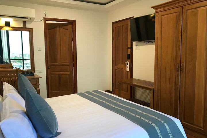 Room 13 of 67