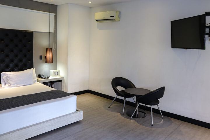 Room 21 of 68