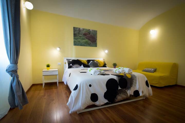 Room 10 of 35