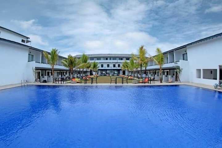 Pool 5 of 10