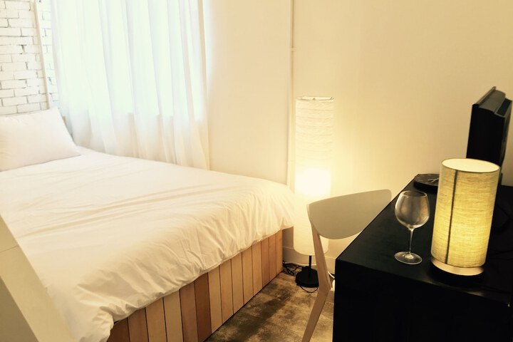 Room 14 of 155