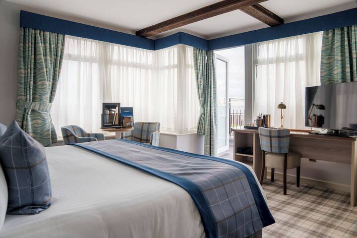 Room 40 of 114