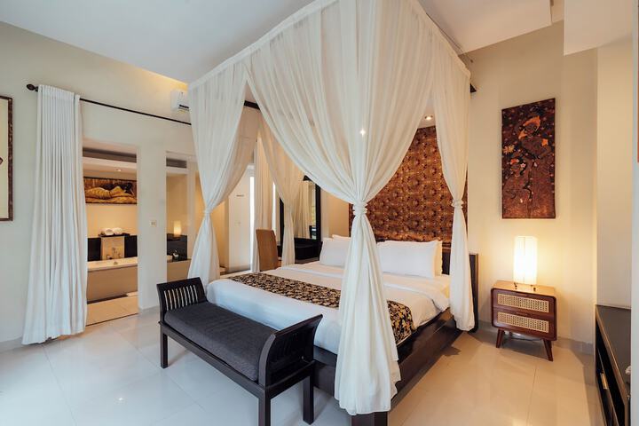 Room 25 of 142