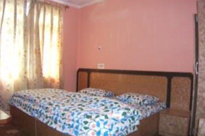 Room 5 of 5