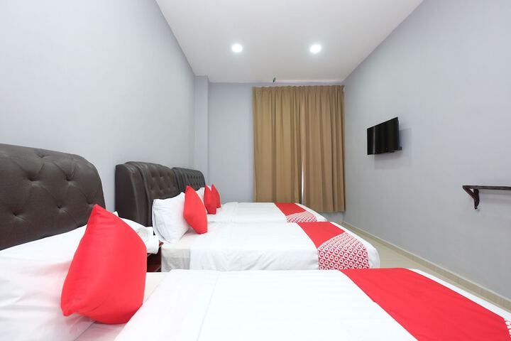 Room 12 of 43