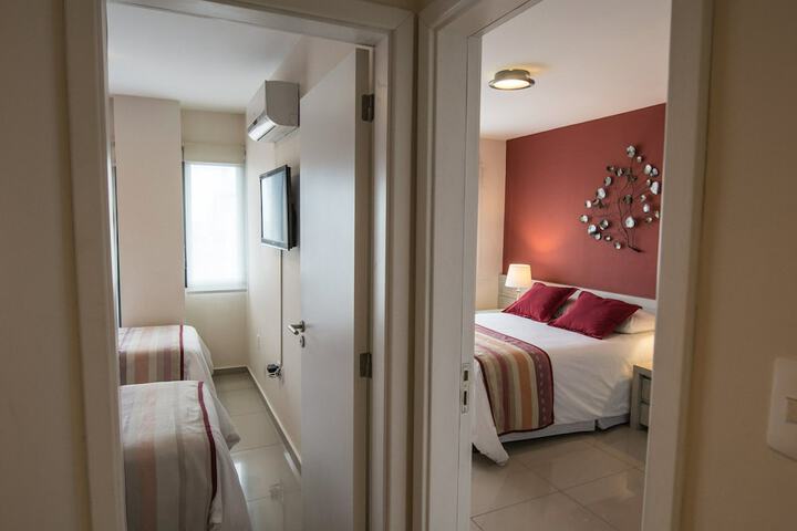 Room 5 of 33