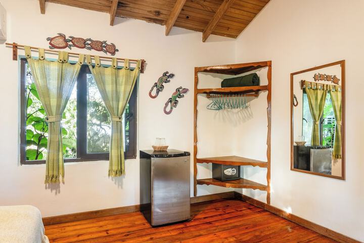 Room 4 of 64