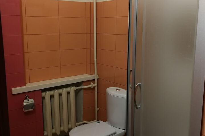 Room 75 of 94