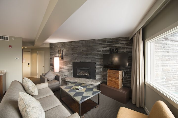 Room 30 of 105