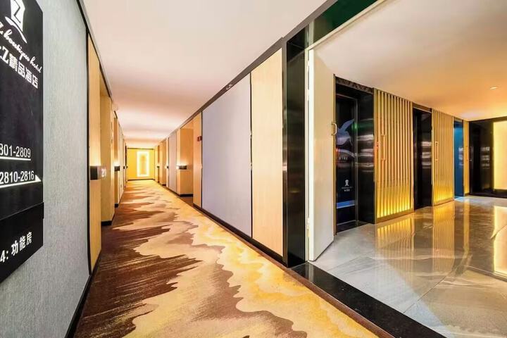 Hotel Interior 11 of 15