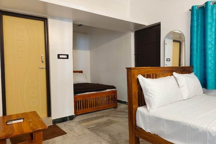Room 15 of 40
