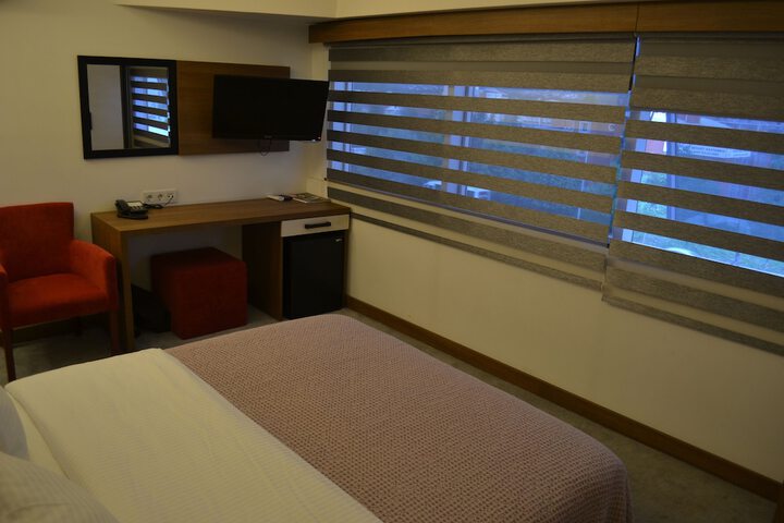 Room 13 of 45