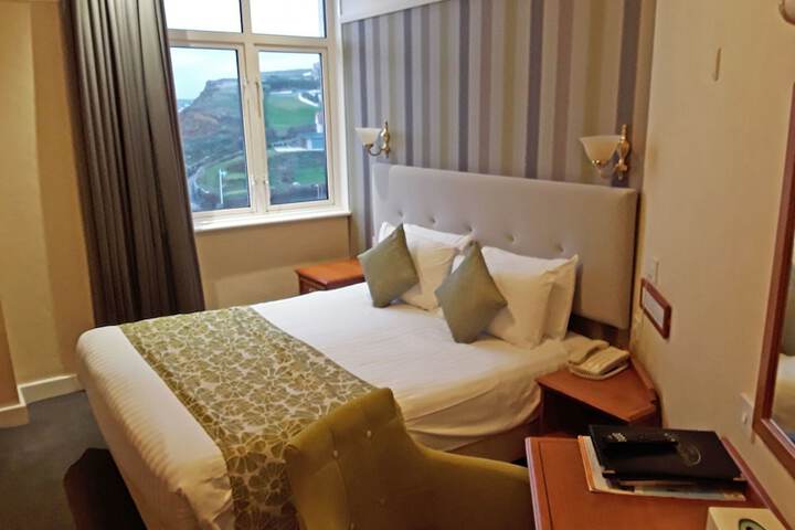 Room 19 of 51