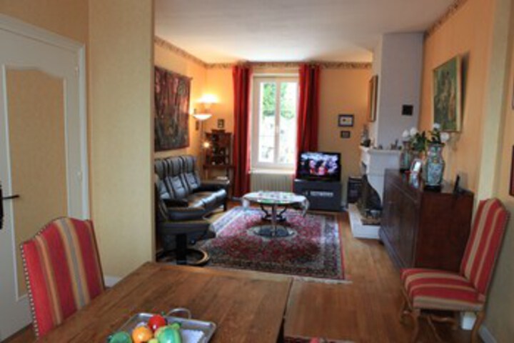 Room 11 of 19