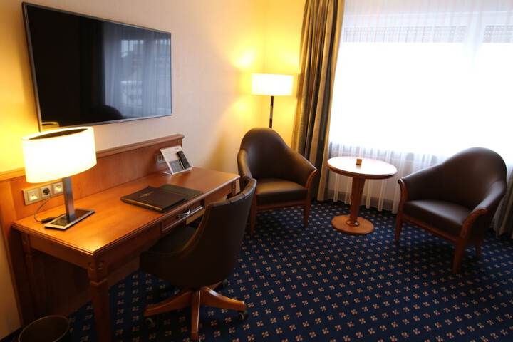 Room 7 of 71