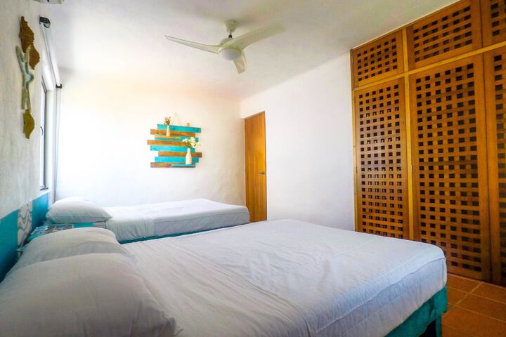 Room 3 of 25