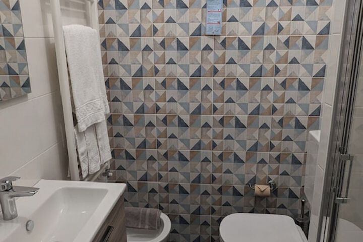 Room 42 of 69