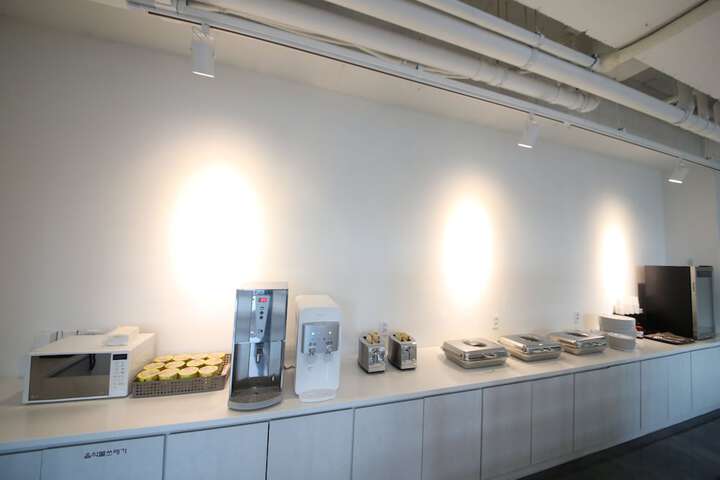 Breakfast/Coffee Service 89 of 117