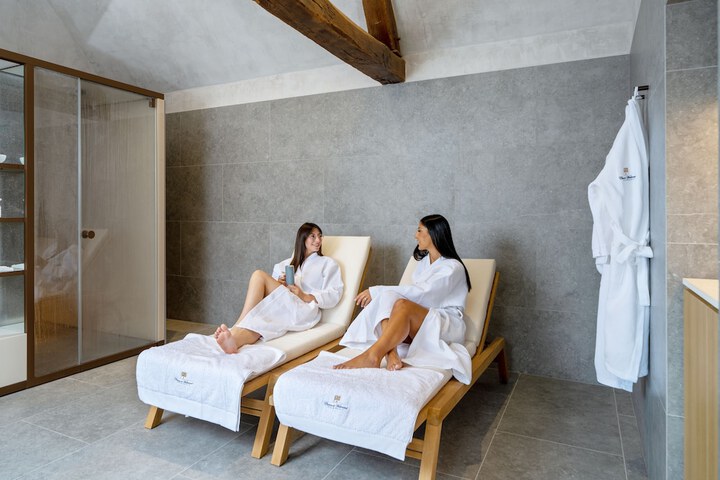 Spa 7 of 15