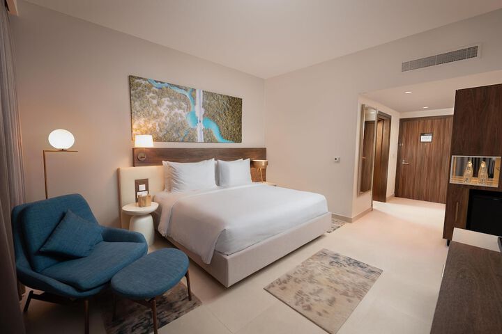 Room 7 of 110