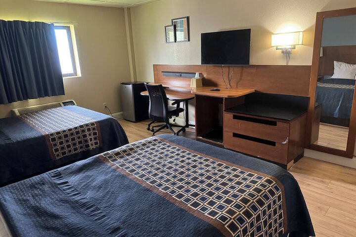 Room 18 of 37