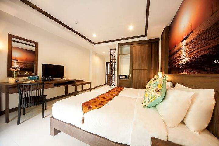 Room 15 of 82