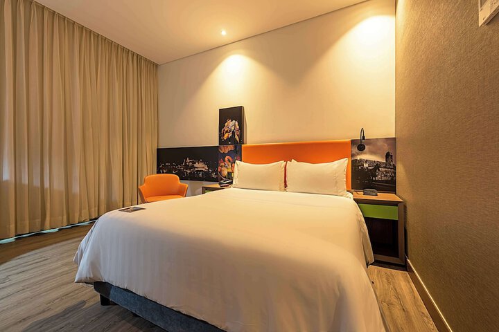 Room 29 of 95