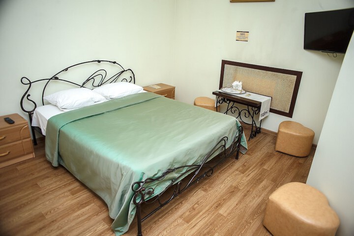 Room 17 of 45