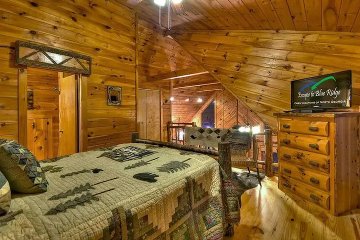 Room 6 of 24