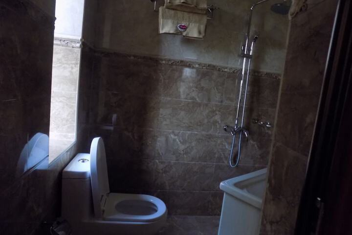 Room 46 of 70