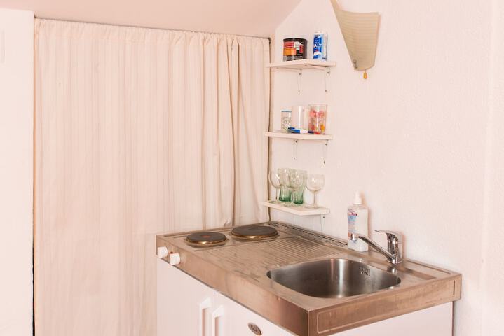 Private kitchenette