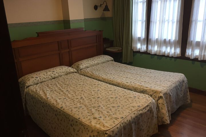 Room 18 of 39