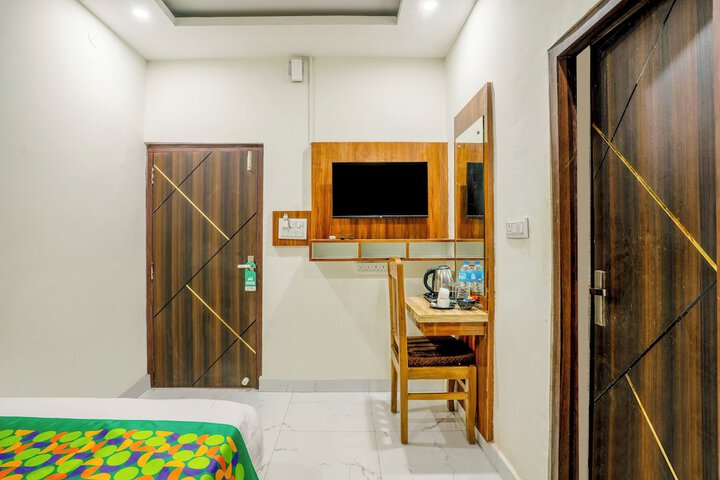 Room 19 of 41
