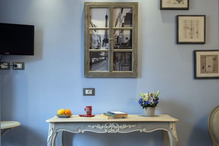 Room 21 of 49