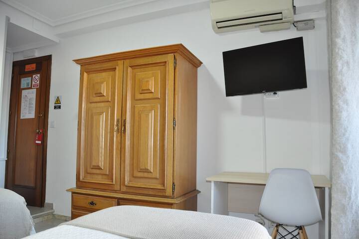 Room 20 of 53