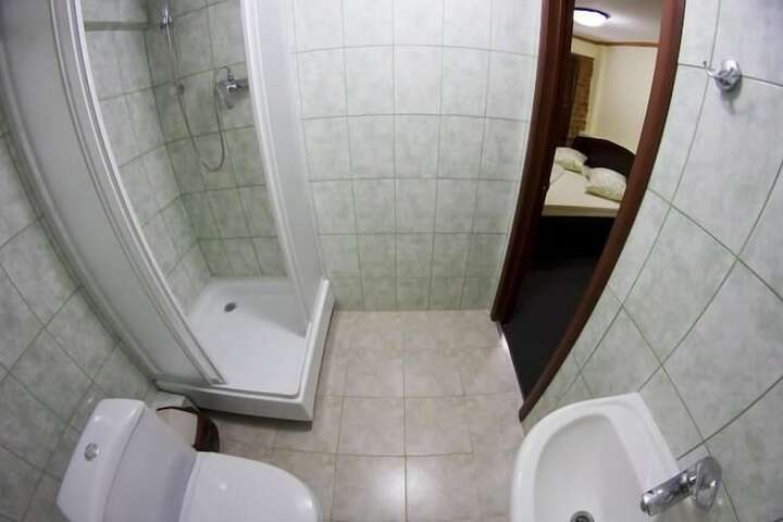 Room 44 of 67