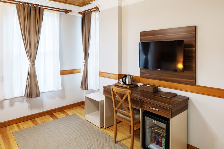 Room 13 of 39