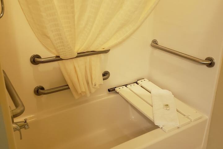 1 King Bed (7 of 19)