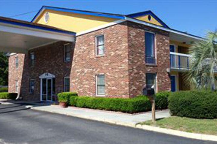 Hotel 44 of 60
