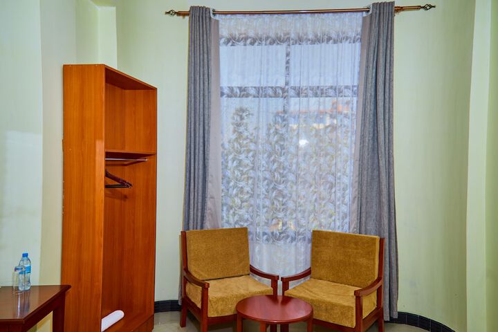 Room 18 of 31